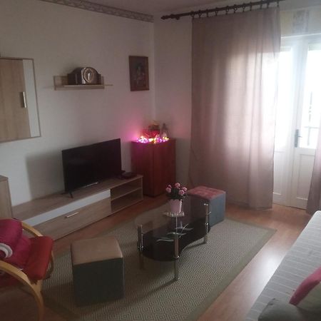Apartman Petra セニ エクステリア 写真