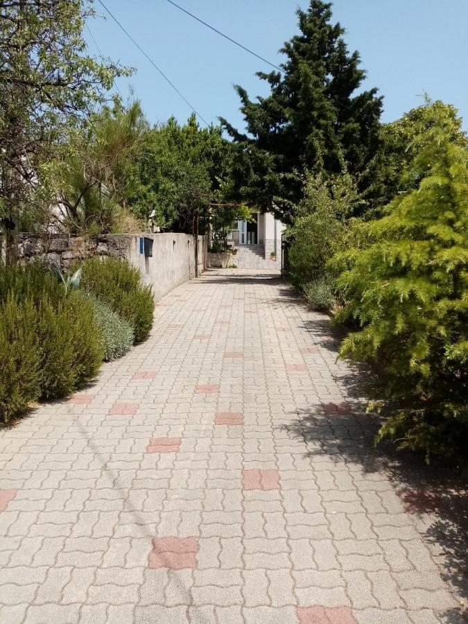 Apartman Petra セニ エクステリア 写真
