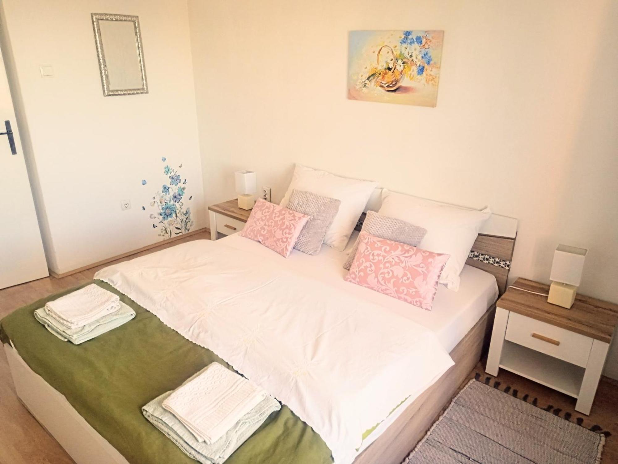 Apartman Petra セニ エクステリア 写真