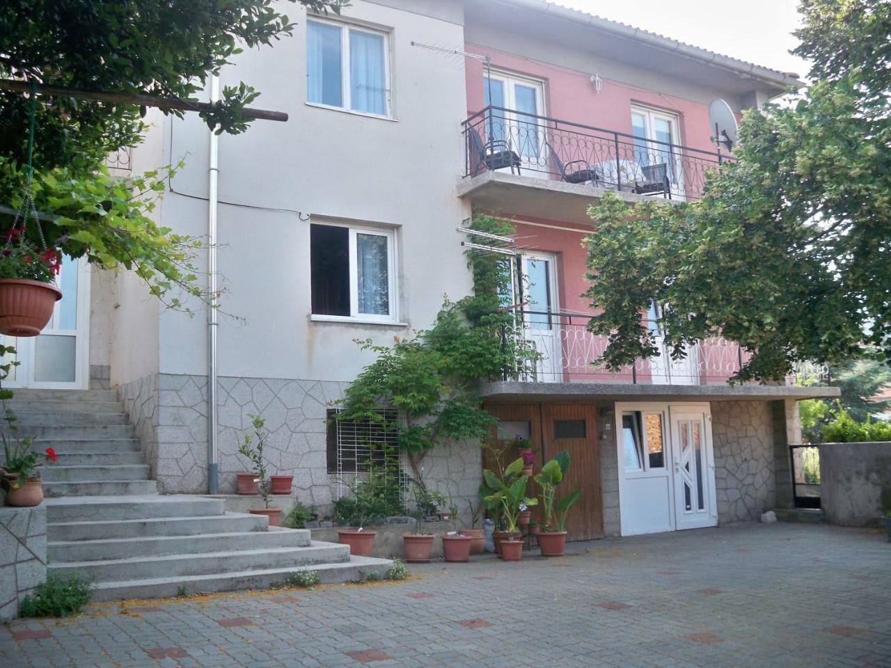 Apartman Petra セニ エクステリア 写真